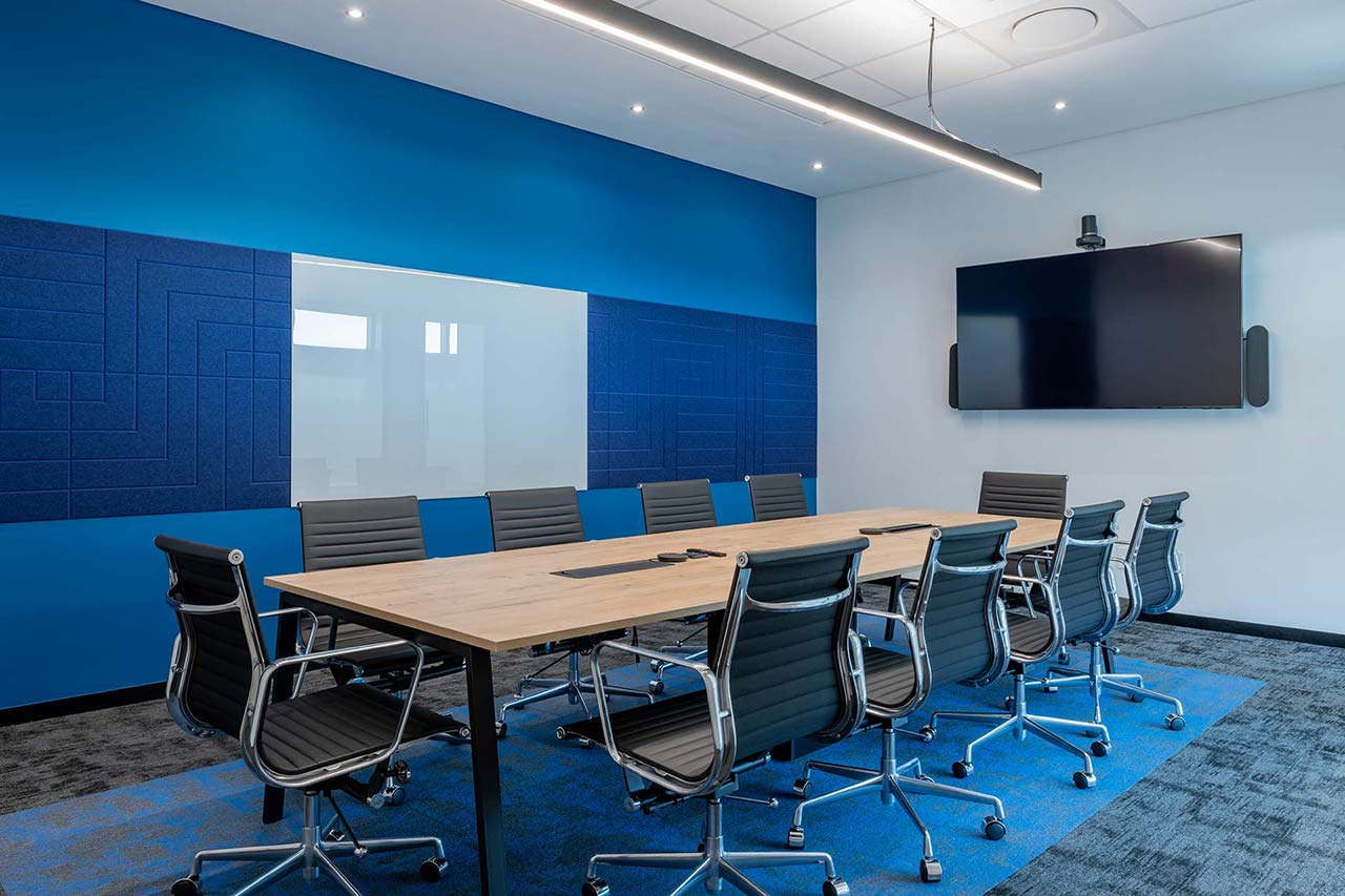 Custom boardroom furniture for private call centre office in Cape Town