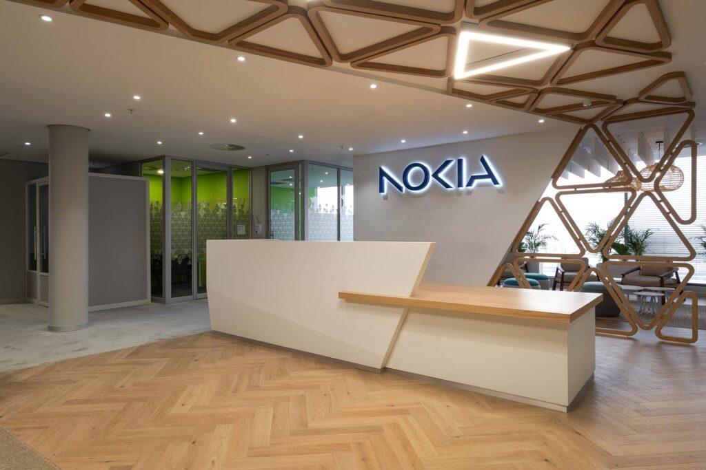 Nokia f f and e