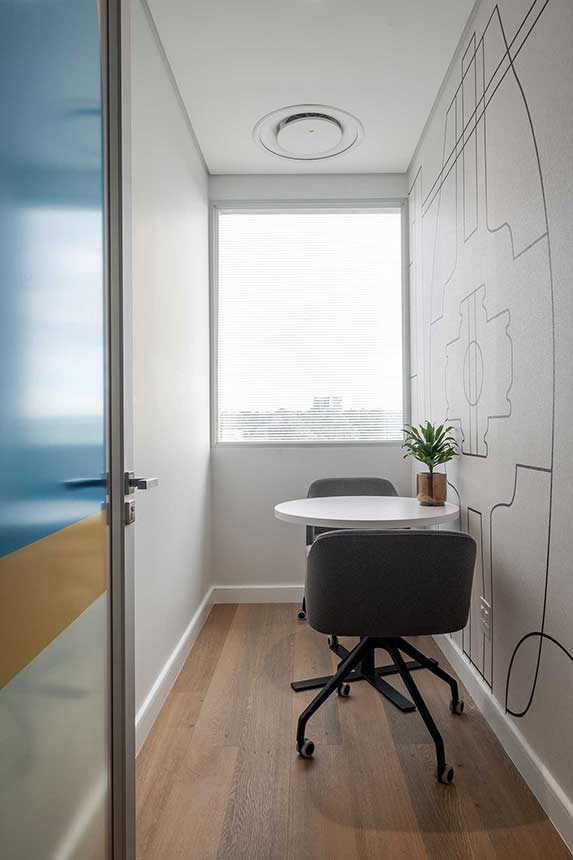 PandG south africa office desks and chairs