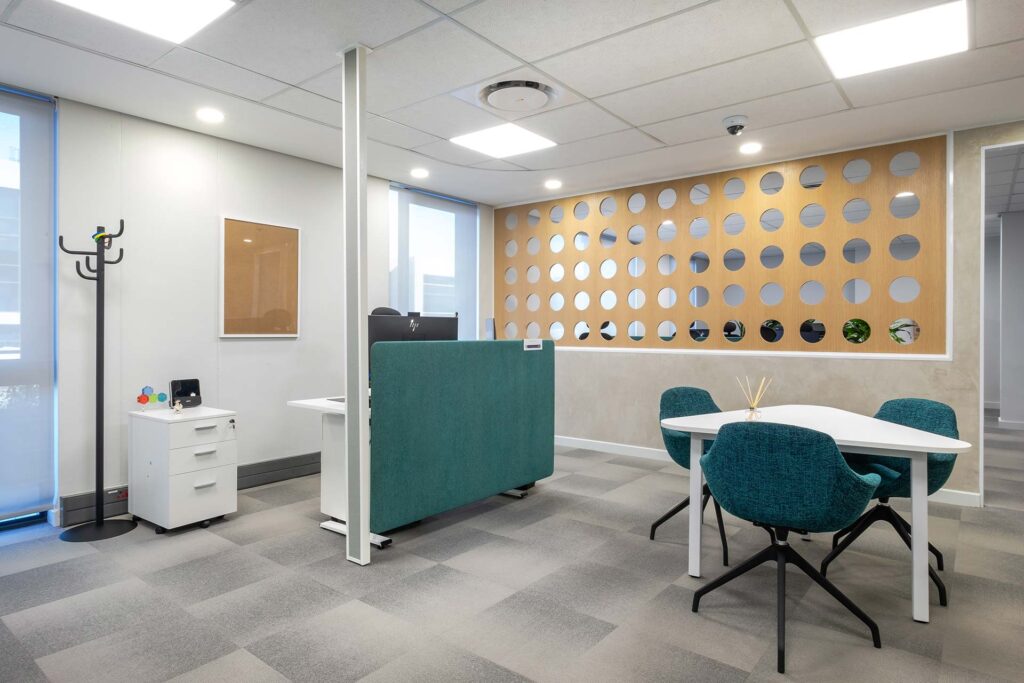 alcon modern office wooden partitioning furniture design