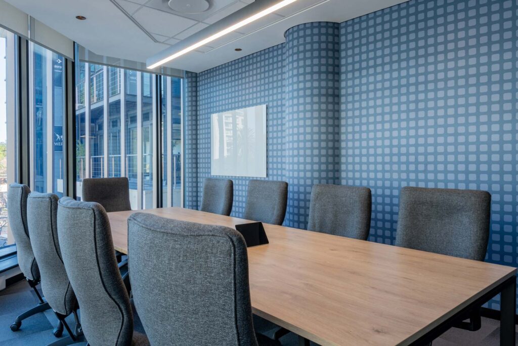 globeleq cape town meeting room feature wall
