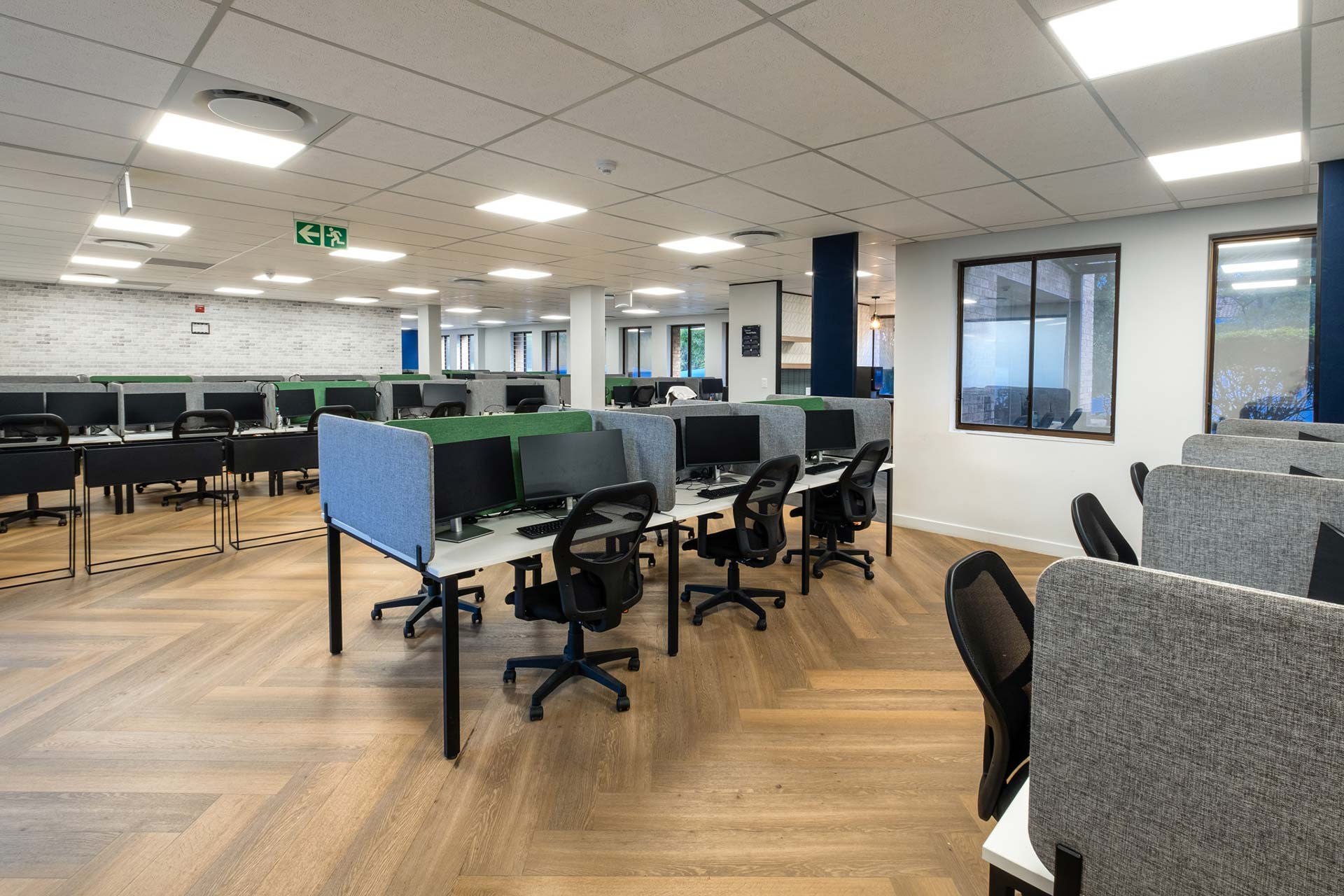 mix telematics ergonomic specialised office chairs and independant ff ad e in an open plan office