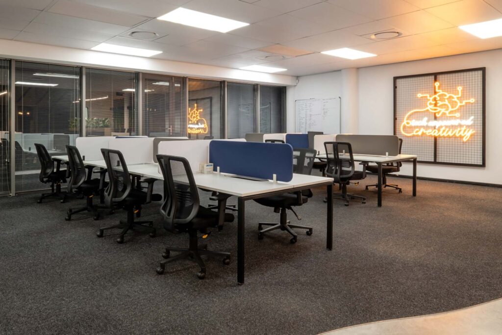 Mazars Johannesburg: shared desking solutions and ergonomic office chairs.